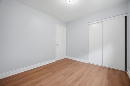 For Lease - 1064 Wickson Way, Milton, Ontario - Photo 4