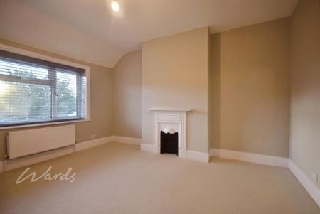 3 bedroom end of terrace house to rent - Photo 4