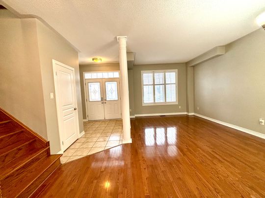 For Lease - 15 Braehead Drive, Richmond Hill, Ontario - Photo 1