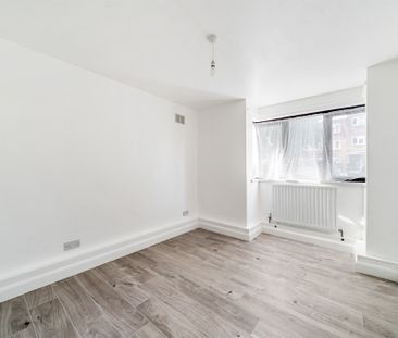 Northumberland Park, London - Photo 5