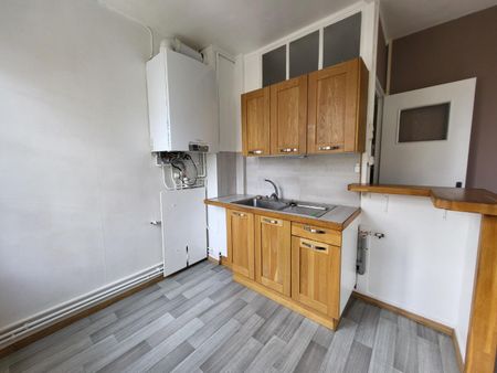 Location Appartement 3 pièces 68m² ST OMER 62500 - Photo 5