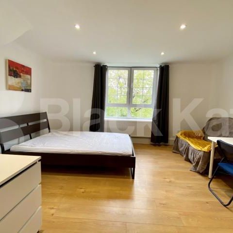 Recently redecorated throughout with neutral decor and wooden floors - Photo 1