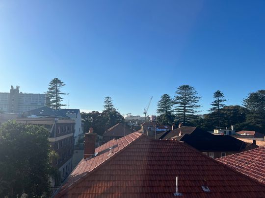 Manly - Photo 1