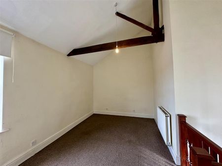 2 bedroom terraced house to rent - Photo 4