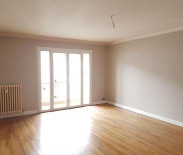Location Appartement 3 pièces 81m² ANNECY 74000 - Photo 4