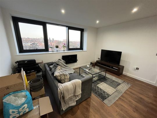 Carlton Square - Photo 1