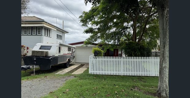 Ideal Location - quiet neighbourhood - Photo 1