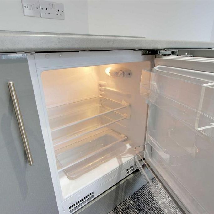 1 bedroom property to rent - Photo 1