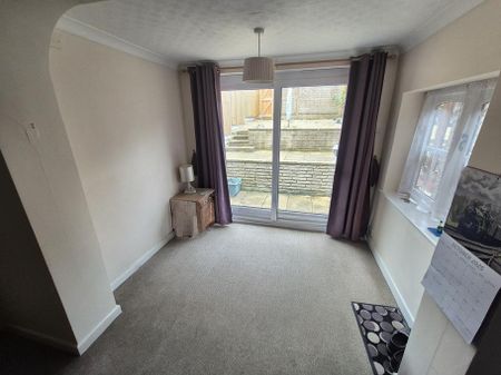 2 bedroom terraced house to rent - Photo 2