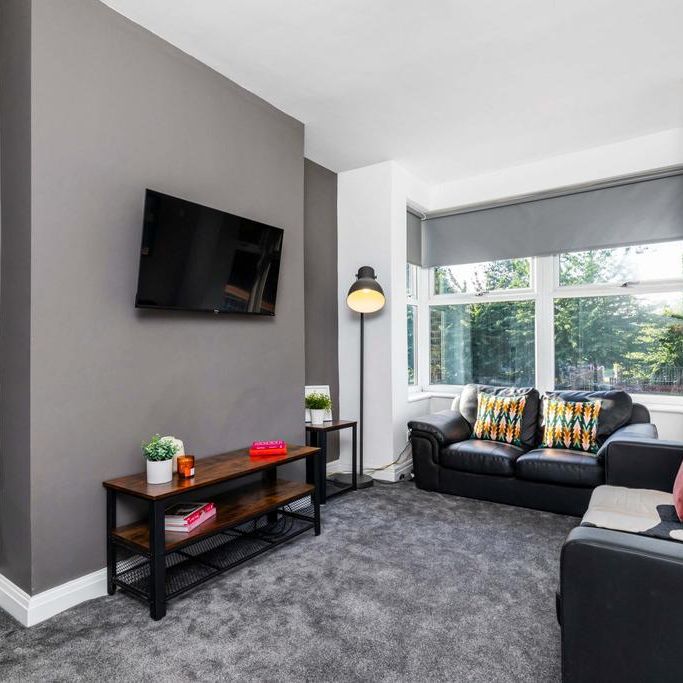 6 bedroom house to rent - Photo 1