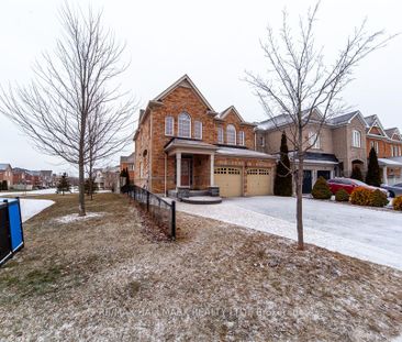 Detached Home For Lease | E8090648 - Photo 4