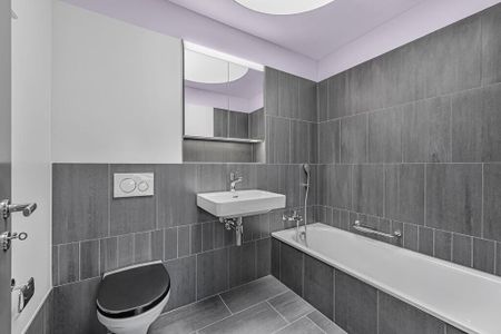 Exclusive life with rooftop pool - Photo 4