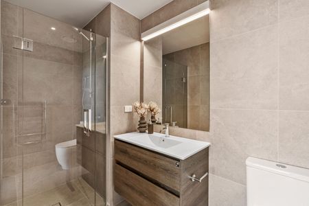 Stylish two- bedroom Long Bay Apartment ! - Photo 4