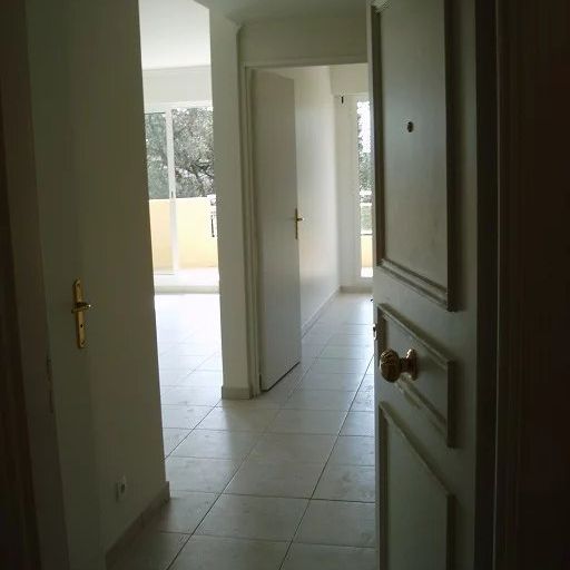 Location Appartement - Cagnes-sur-Mer - Photo 1