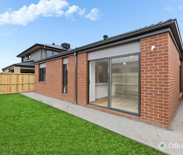 Stylish & Modern Family Home in Armstrong Creek - Photo 1