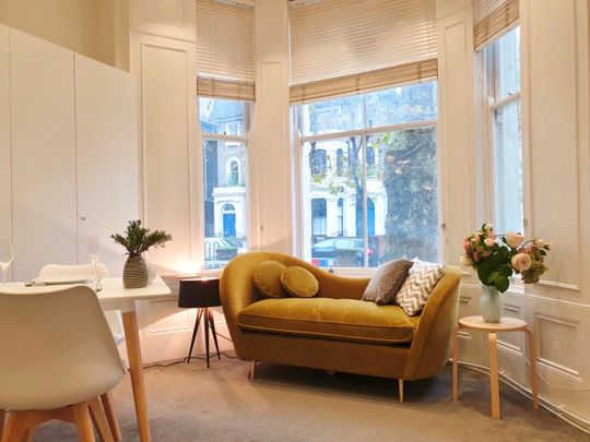 Studio Flat, Aldridge Road Villas, W11 - Photo 1