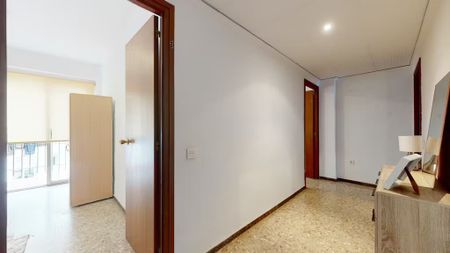 Carrer de Pere Aleixandre, Valencia, Valencian Community 46006 - Foto 5