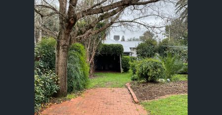 EAST TAMWORTH TWO BEDROOM HALF HOUSE - Photo 4