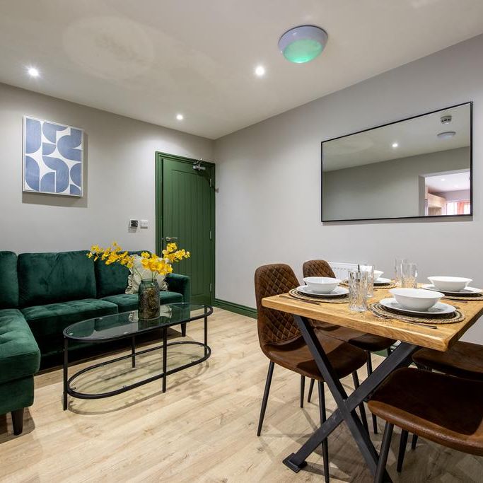 1 bedroom in a house share to rent - Photo 1