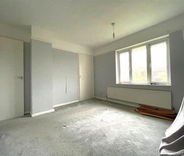 3 bedroom end of terrace house to rent - Photo 4