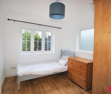 3 bedroom detached bungalow to rent - Photo 6