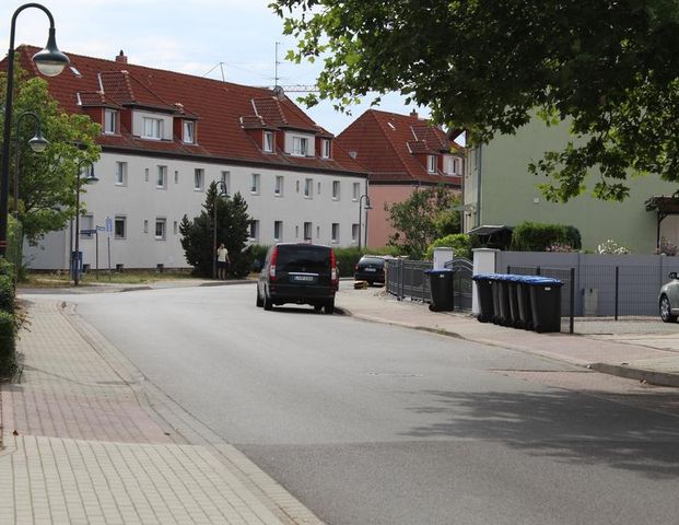 4 Raum Wohnung 2 OG Links mit Balkon Vermietung ab 01.12.2025 - Photo 1