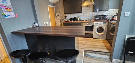 5 Bed - 4 Hopewell Place, Hyde Park, Leeds - LS6 1PN - Student - Photo 5