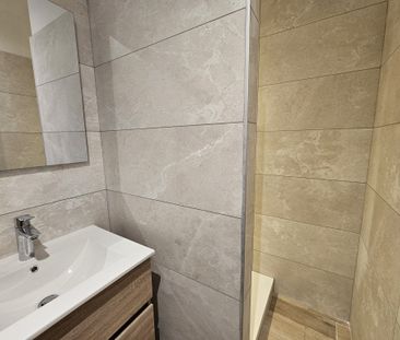 Location Appartement 4 pièces 89m² VITROLLES 13127 - Photo 3