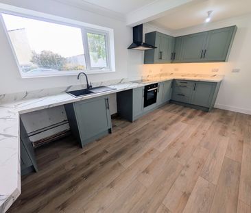 A 3 Bedroom Terraced - Photo 1