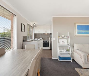 Private, Low-Maintenance Living in Sought-After Oakdowns - Photo 1