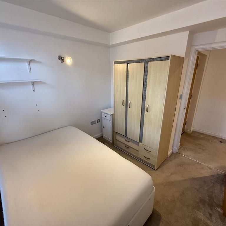 3 bedroom penthouse to rent - Photo 1