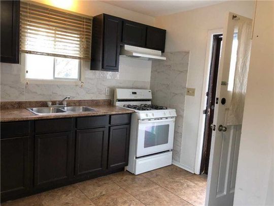 For Lease - 61 Cedar Drive Unit# MAIN, Toronto, Ontario - Photo 1