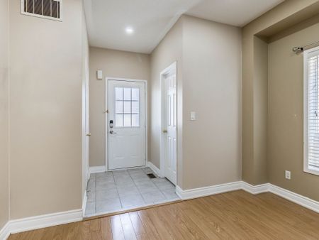 For Lease - 50 Commodore Drive, Brampton, Ontario - Photo 3