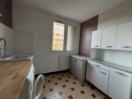 Location Appartement 2 pièces 54m² VALENCE 26000 - Photo 4