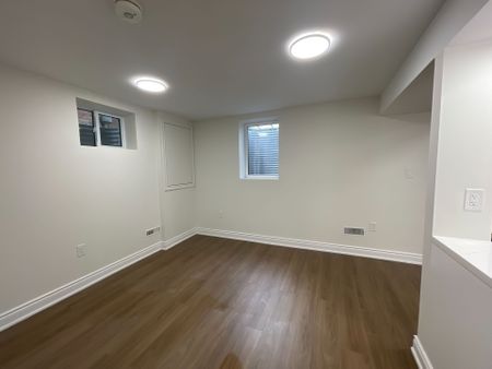 For Lease - 139 Riverview Street Unit# Lower Unit, Oakville, Ontario - Photo 3