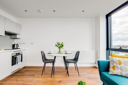 Modern compact 1 bedroom furnished apartment in a recent residential development - Photo 4