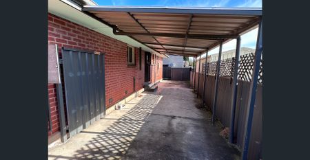 Ideally Located Charming Family Home, close to Ingle Farm Shopping Centre! - Photo 2