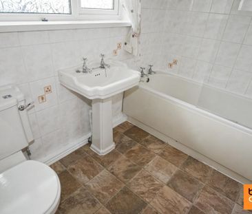 5 bedroom semi-detached house to rent - Photo 5