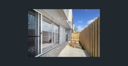 NEW THREE BEDROOM TOWNHOUSE - Photo 5