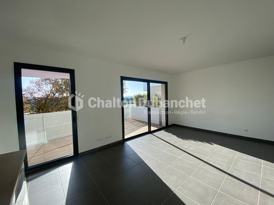 Location Appartement 3 pièces 70m² - Photo 1