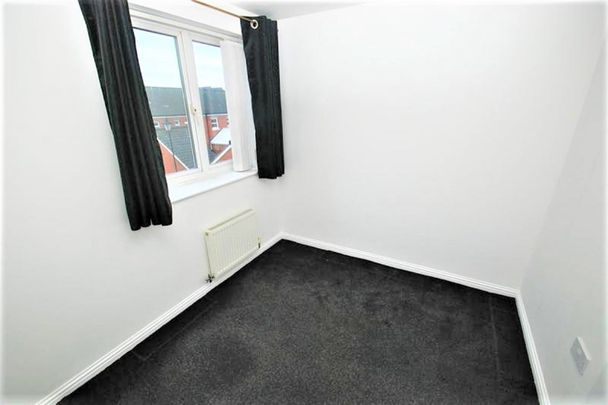 2 bed apartment to rent in Bents Park Road, South Shields, NE33 - Photo 1