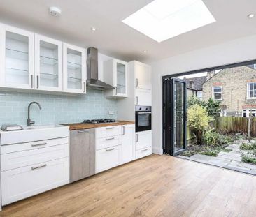 2 bedroom terraced house to rent - Photo 5