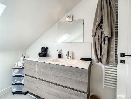 Recent appartement met 2 slaapkamers in doodlopende straat - Photo 2