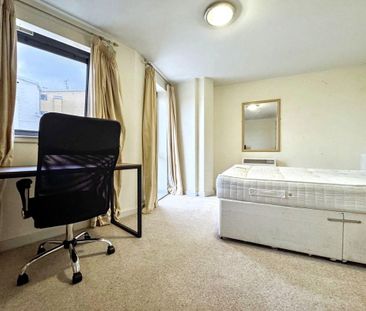 2 bed apartment to rent in NE8 - Photo 5