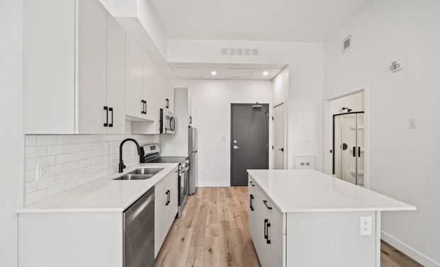 171 Donald – The Lowry, Winnipeg, MB - Photo 1