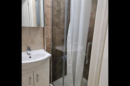 Room in a Shared House, Crosbie Road, CV5 - Photo 3