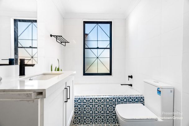 Beautifully maintained 3 bed Victorian terrace reimagined for contemporary open-plan living - Photo 1