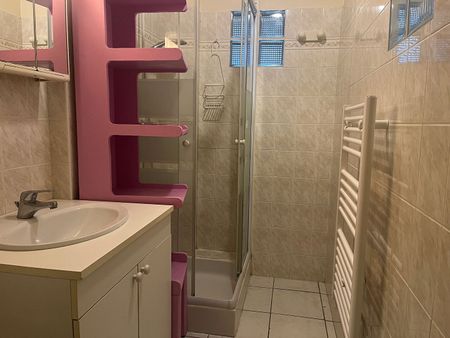 Location Appartement 2 pièces 48m² - Photo 4