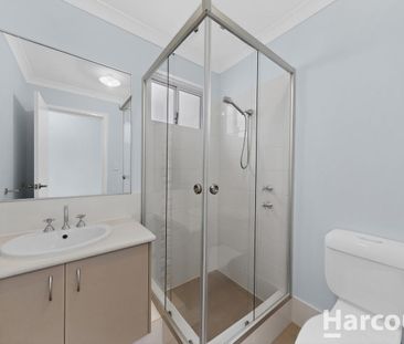 Easy-Care Living in a Relaxed Coastal Setting - Photo 4