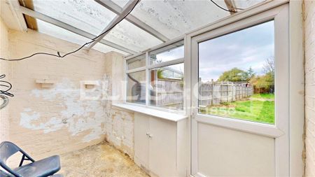 2 bedroom bungalow to rent - Photo 3